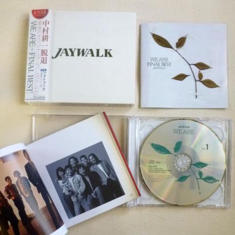 添えられるミニ写真集は彼らの歴史を感じる