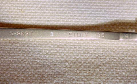 型番・カラー・サイズを表す刻印