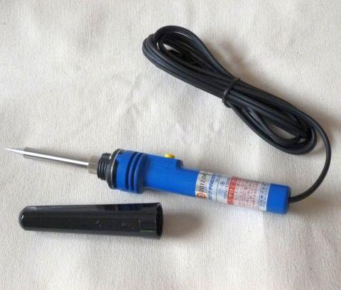 キャップ付なので多少熱くてもしまえる