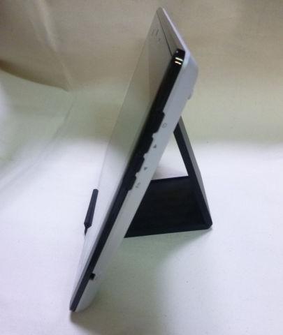 スレート(タブレット)PCのスタンドとして使うことも可能