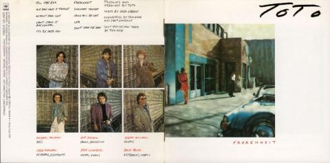 油絵のようなタッチのジャケットが今までとは違う