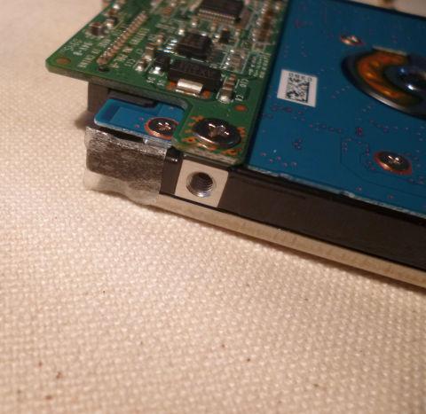 ゴムの固定は元々も両面テープ