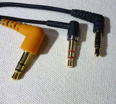 左からTITTA、SHE9000(本機)、HA-FXT90