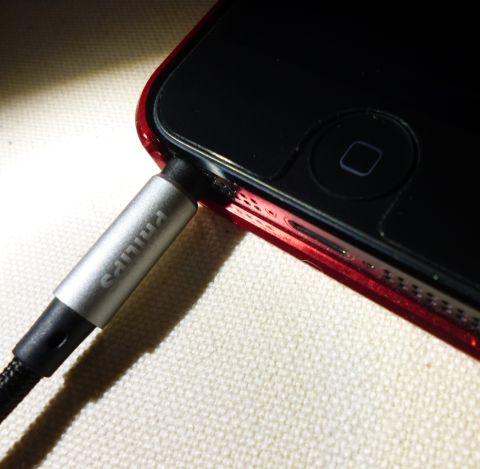 厚めのアルミジャケットでもラクラク。