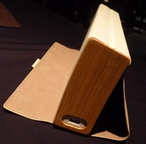 スタンダードポジション。低域から高域までバランスのとれたサウンド。