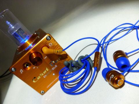 TITTAのキョーレツな色もERNESTOLOが隣にいると目立たない?