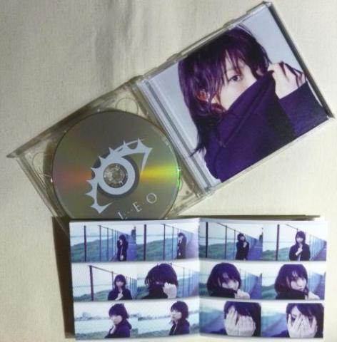 初回盤につくDVDには彼女の目がデザインされている