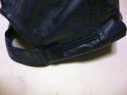 サイズは調節可能