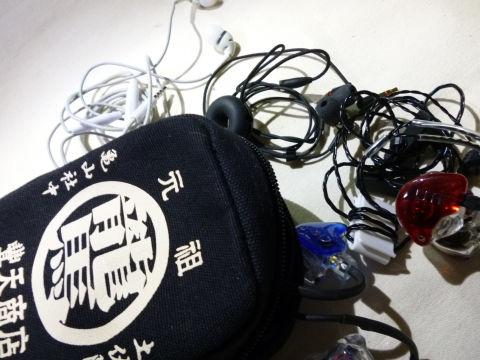 ガサガサ投げ込んでいるだけ、ともいうwww