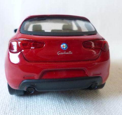 マフラーのあたりの造りがチョイちゃち