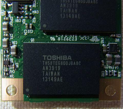 TOSHIBA製のNAND
