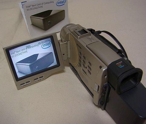 液晶モニターで撮ることもできるが...