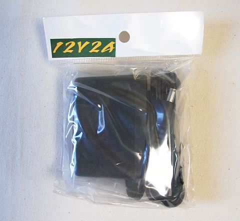 ACアダプタ別売。