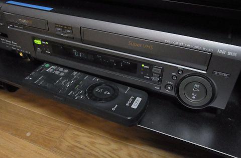 リモコンも欠品なくある。