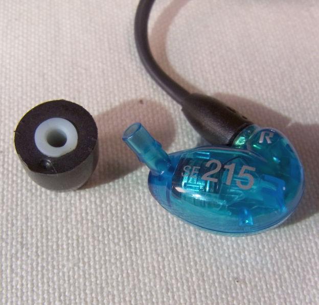 はずしてみると特に大きな突起やくびれがあるわけではないのに、メチャメチャ硬い!