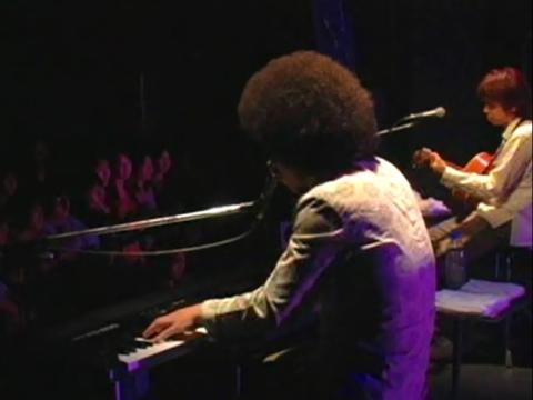 MPEG-1形式の動画ファイル入り