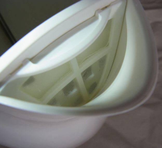 さすが?硬水系のフランス生まれ(生産はちうごく)、フィルターはきちんとある