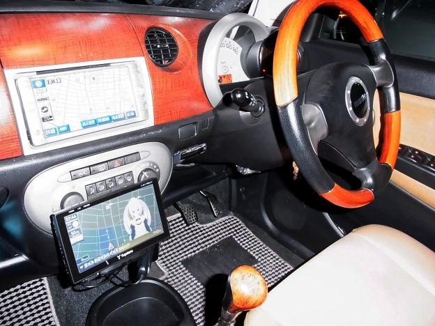 使用時は上下に2画面。