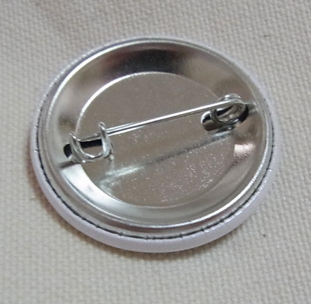 ふつうのピン留めタイプ