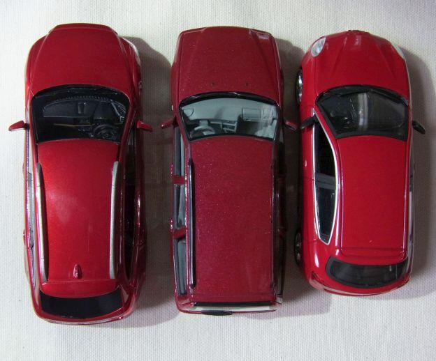 バルクヘッド..というよりは運転席をほぼ合わせた状態。ボンネットは長そうに見えてそうでもない。