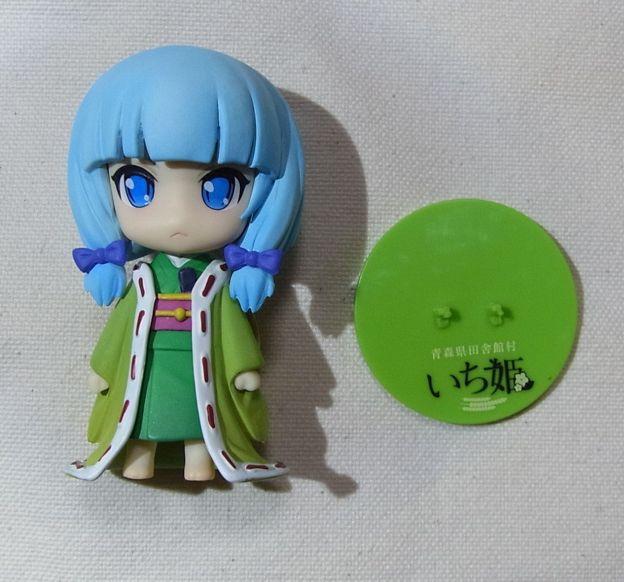 部品は台座と本体の最小限(首は元は別パーツであり可動する)