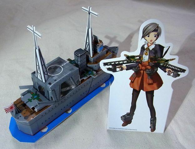 両手にマシンガンならぬカタパルトを構える、千歳ちゃんと。