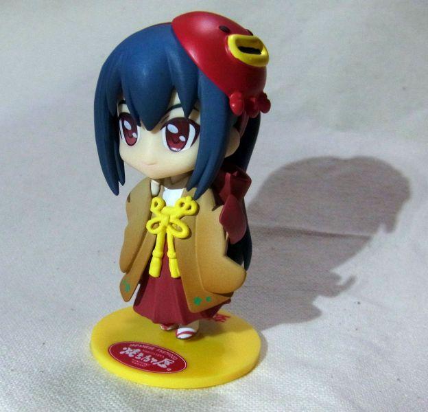 千早は裾に向かってグラデがかかっている芸の細かさ