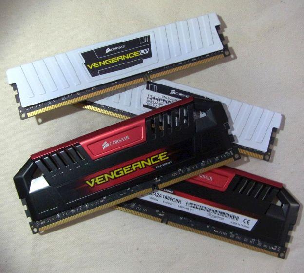 3cmちょっとのCML8GX3M2A1600C9Wと比べると1.5倍背が高い..