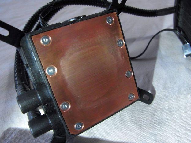 ベースプレートは熱伝導効率に優れた銅