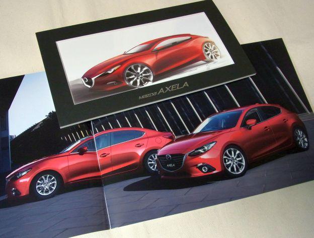 販促物なので実車のティーザーリーフ入りw