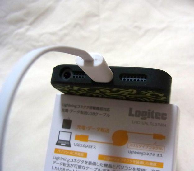 厚手のシリコンケース使っていてもバッチリさ!