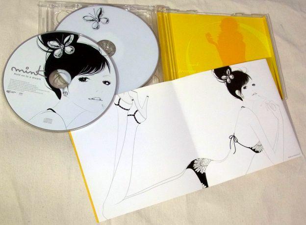 enaのモノトーンのイラストが彼女の初期のイメージ。