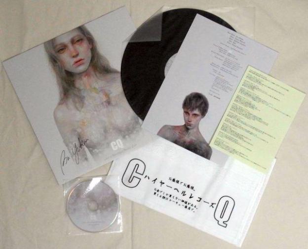 緑色のリーフに各タイトル(人物)のプロットが書いてある