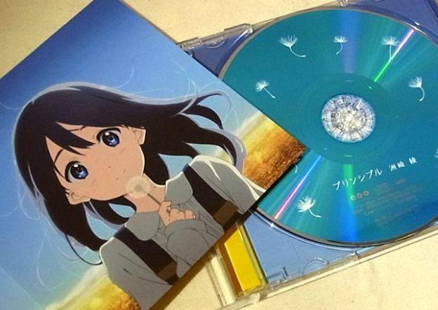 キャラデザイン担当の堀口悠紀子原画のちょっと大人になったたまこが描かれるジャケット