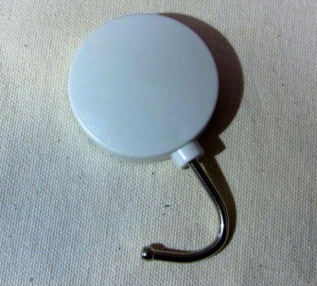 フックは左右に180度首が振れる。