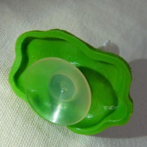 吸盤がちょっと硬くてくっつきづらい...