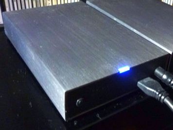 ブルーLEDがCOOL!