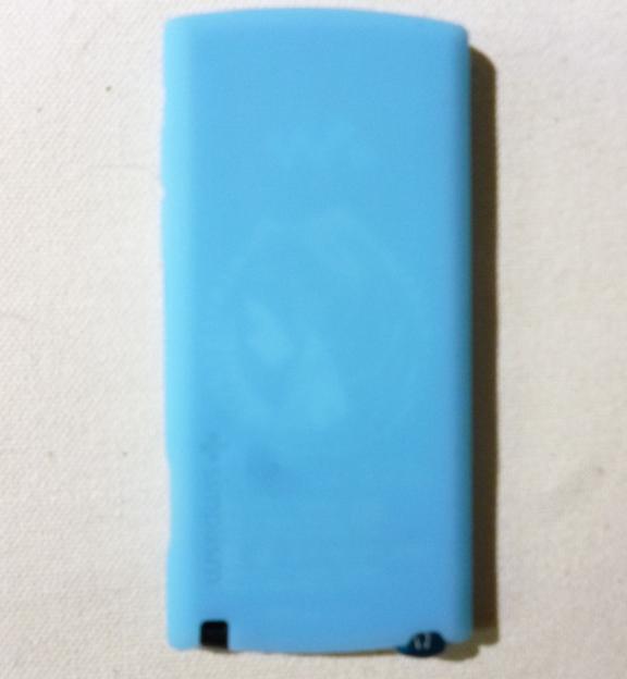 ついでに裏に描いてあるミクの画もほぼ見えなくなってしまった