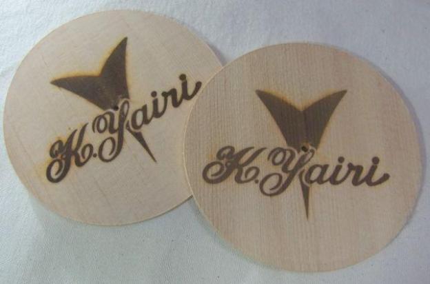 木の香りがいい感じのコースター