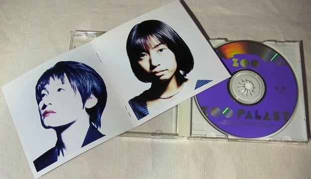 この作品メンバーの集合写真とメンバー名のクレジットがないのが変わっている...