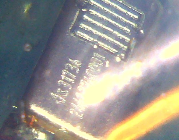 半透明のシリコンCIEMのBAユニットがKnowlesのSWFK-31736-000であることが判明