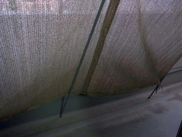 内側。真ん中のパイプはなんの固定もされていない(二重のところも袋構造ではない))