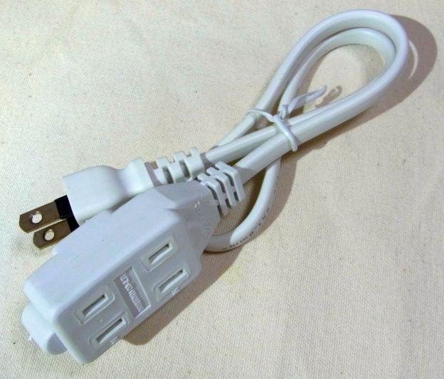 片方に2口の差込口があり....