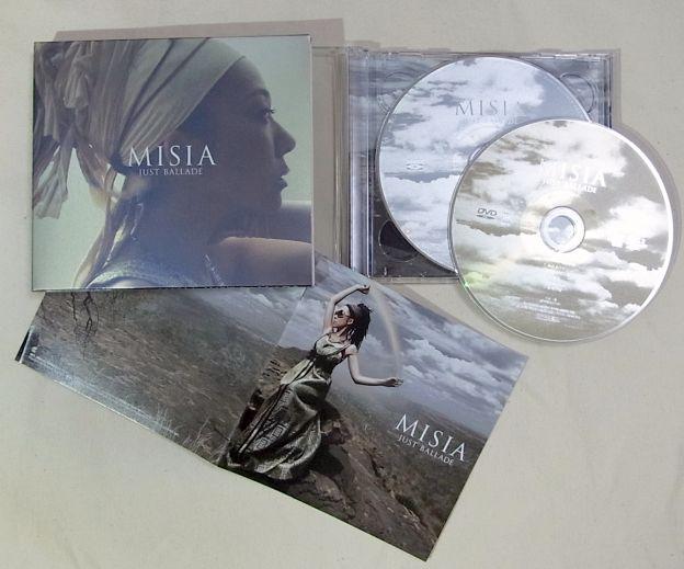 初回限定盤(A)はゴールドに輝くスリーブケース入り