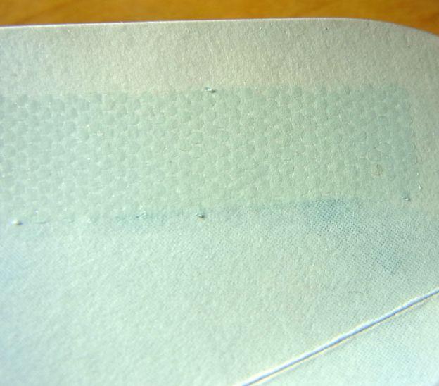 ベターっと付くのではなく、こんな点々が残る