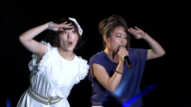 小会場なのでカメラと演者の距離も近い