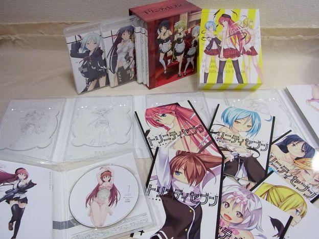 発売のかなり後からでも初回限定(しかも店舗特典付き)が手に入るたぁ、いい世の中だ。