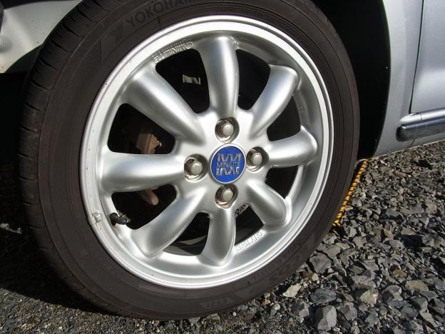 かなり時間がかかったけれど、ほぼ無傷のものを入手