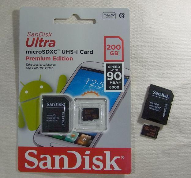 200GBのmicroSD、2枚目。
