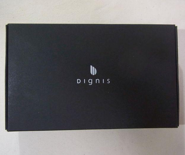 外箱は色画用紙くらいの厚さ。ま、再びしまうこともたぶんないので。